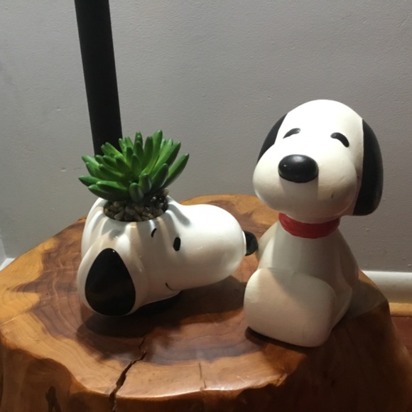 Snoopy   PLANTER. And FIGURINE. So darn cute !!! GIFT IDEA - Picture 2 of 11